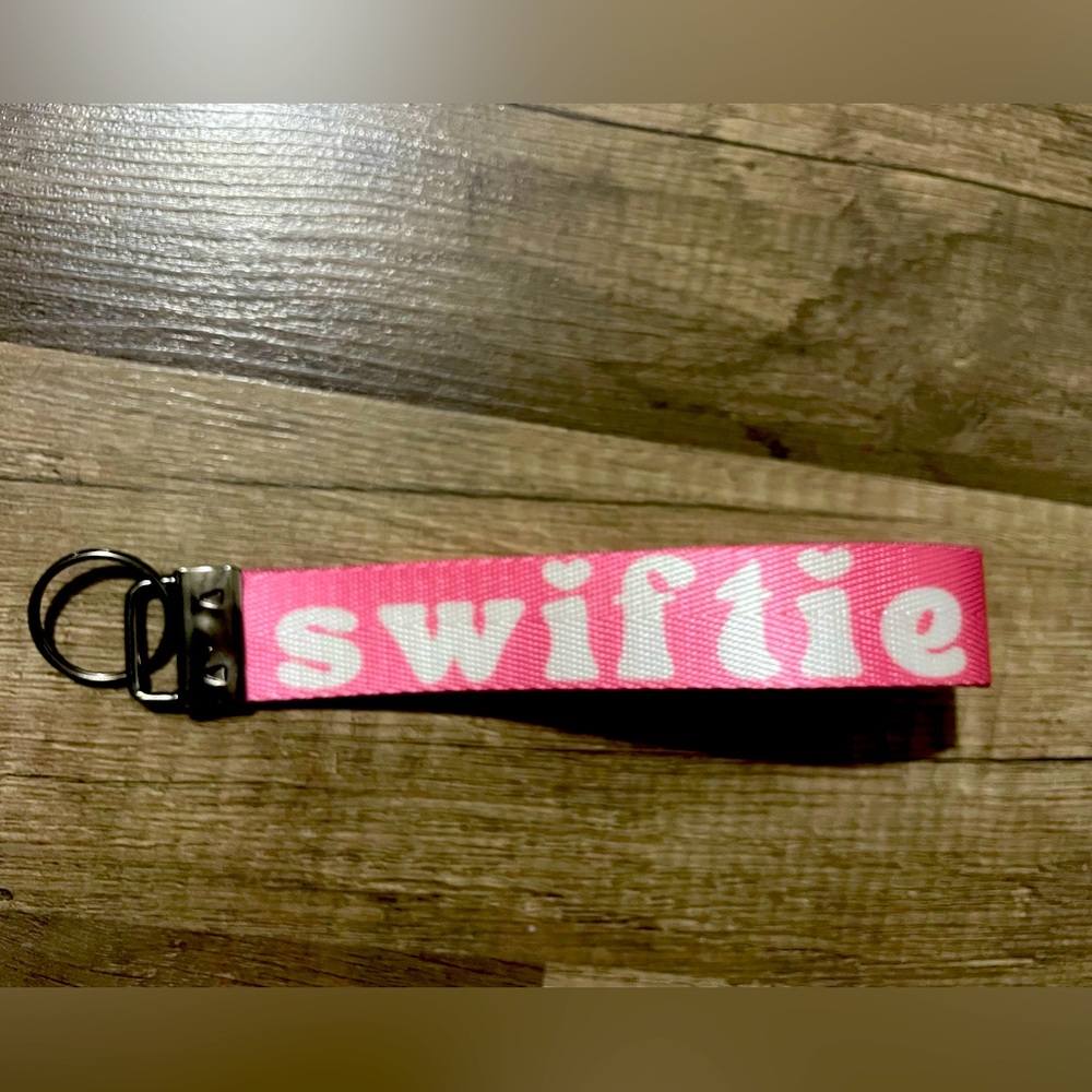 Brand New Taylor Swift “Swiftie” Keychain
